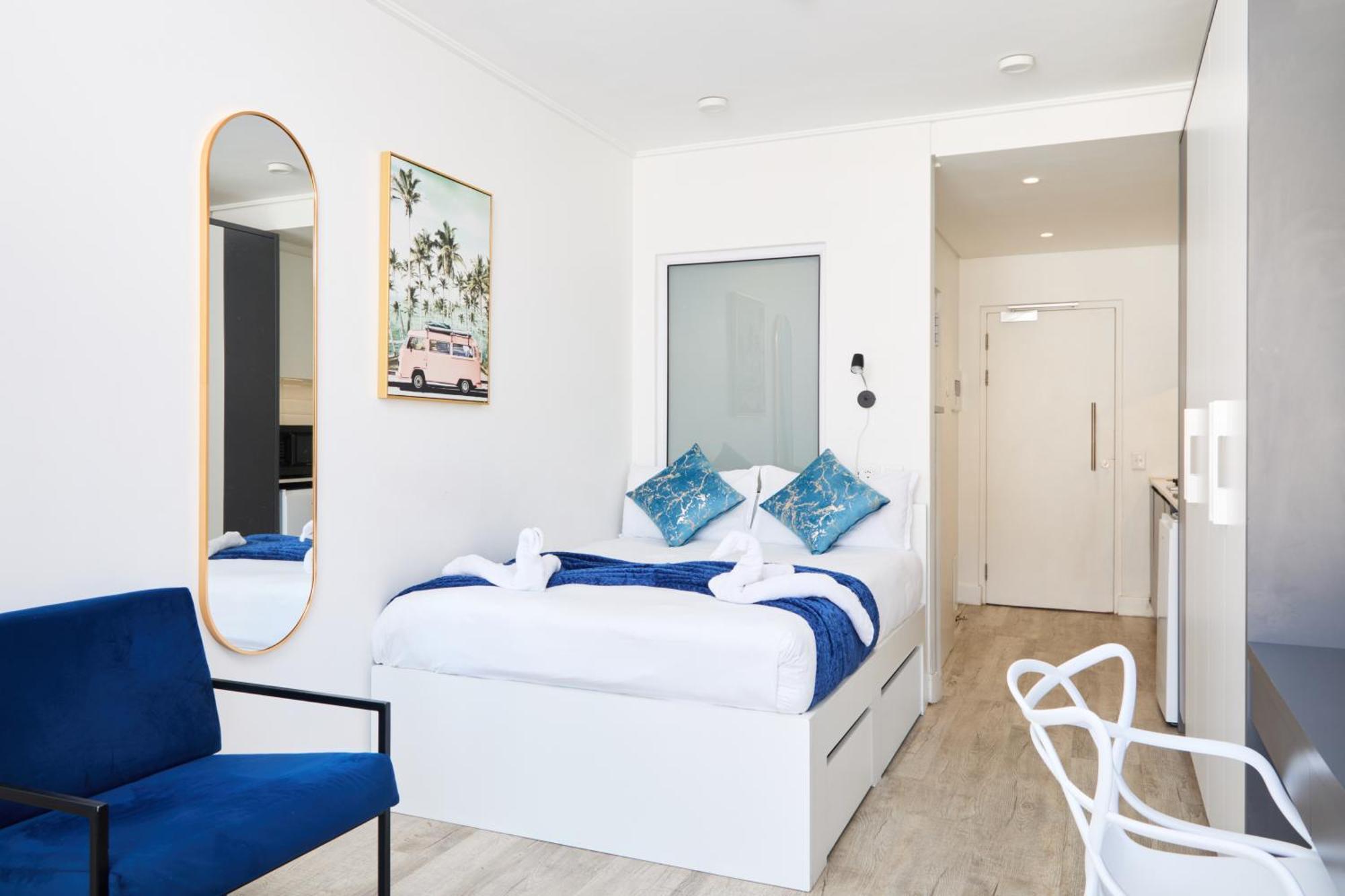 Aparthotel Club At 1 On Building Cape Town